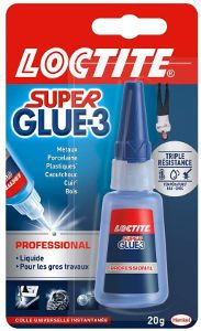 Décoincer une clé cassée dans la serrure avec de la superglue