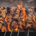 Comment nettoyer la grille du barbecue