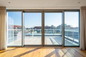 Menuiserie de baie vitrée aluminium