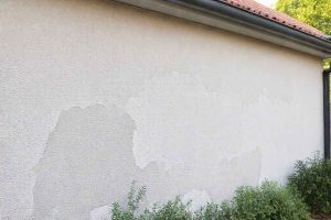 Façadier et traitement anti-himidité